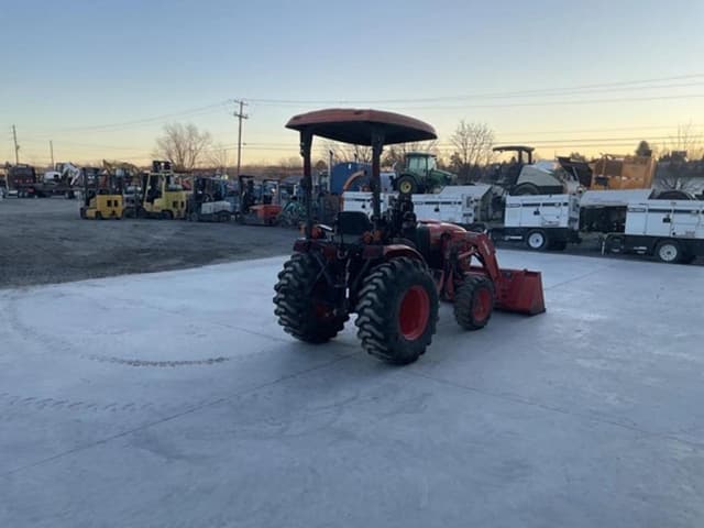Image of Kubota B3350 equipment image 3