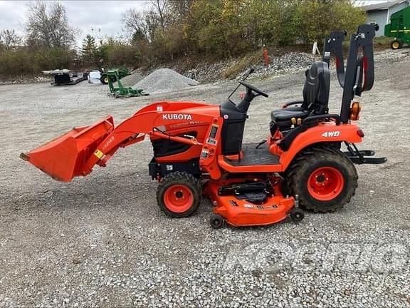 Image of Kubota BX2370 equipment image 3