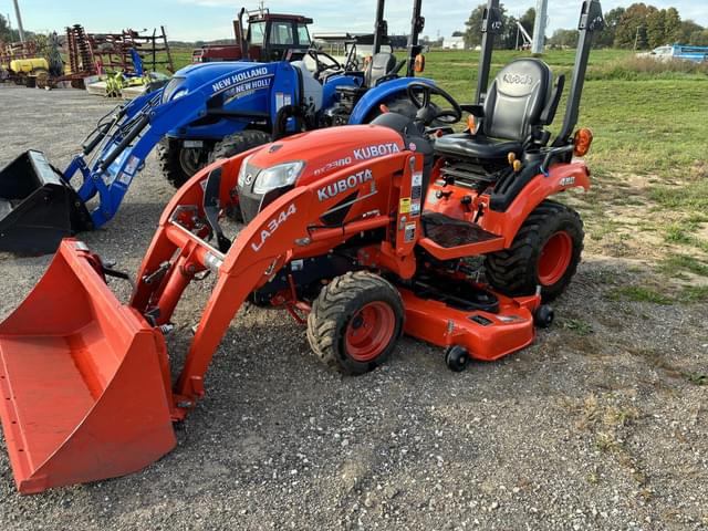 Image of Kubota BX2380 equipment image 4
