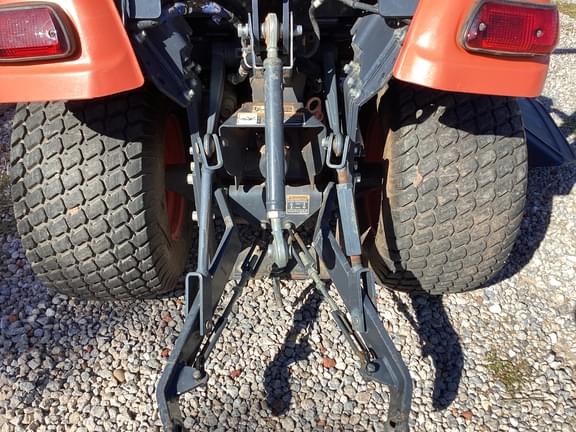 Image of Kubota BX2380 equipment image 4