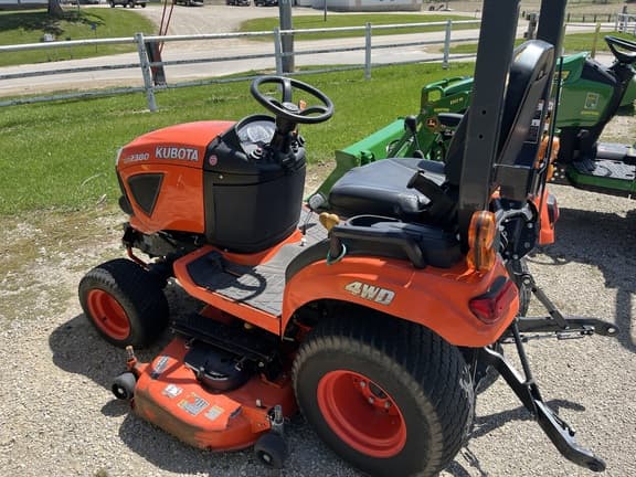 Image of Kubota BX2380 equipment image 4