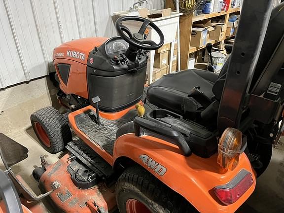 Image of Kubota BX2380 equipment image 1