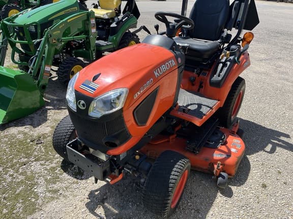 Image of Kubota BX2380 equipment image 3