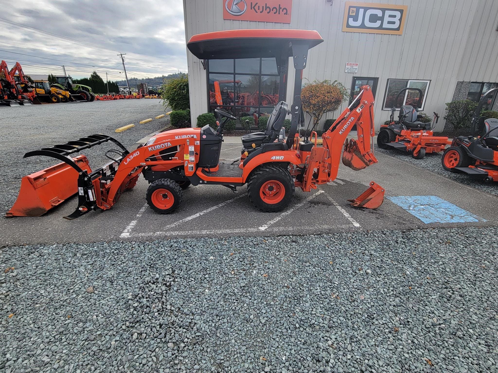 Main image Kubota BX23S