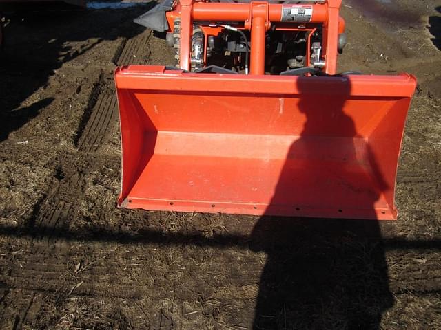 Image of Kubota BX2680 equipment image 3