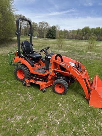 Image of Kubota BX2680 equipment image 3