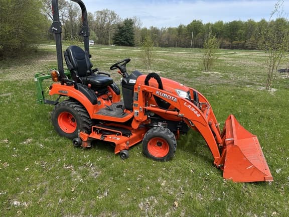 Image of Kubota BX2680 equipment image 2