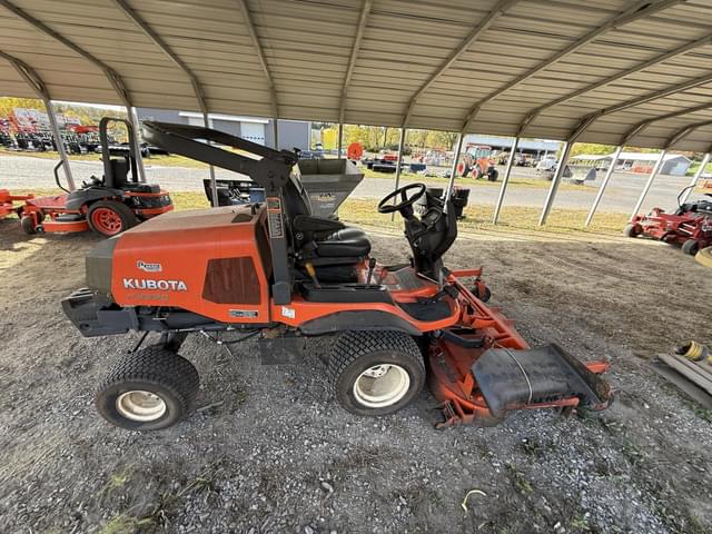 Image of Kubota F3990 equipment image 2