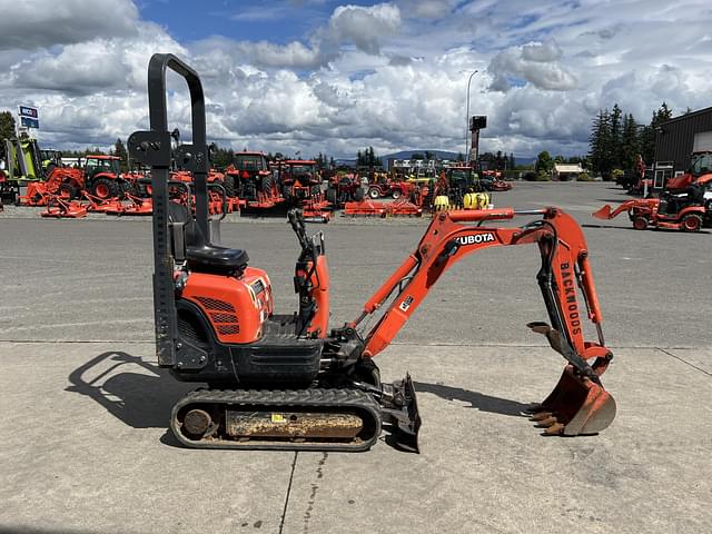 Image of Kubota K008-3 equipment image 4
