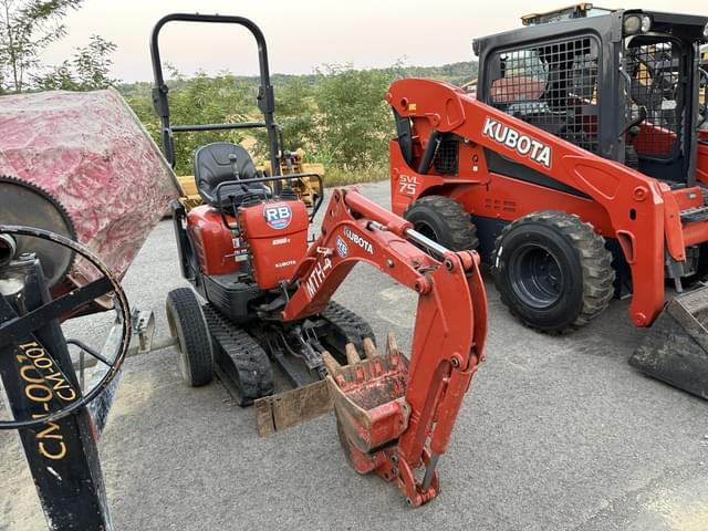 Image of Kubota K008-3 equipment image 3