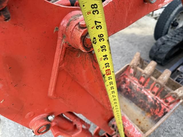 Image of Kubota K008-3 equipment image 4