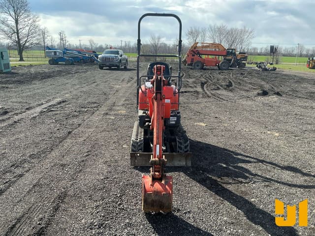 Image of Kubota K008-3 equipment image 1