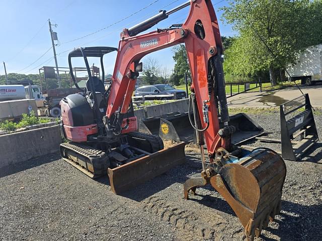 Image of Kubota KX033-4 equipment image 2
