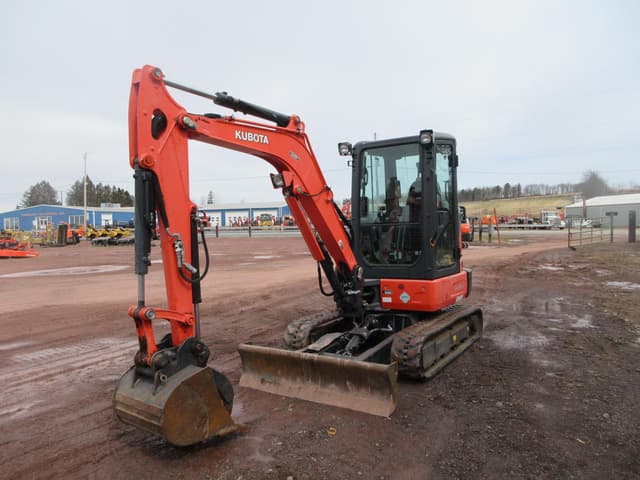 Image of Kubota KX033-4R3A equipment image 3