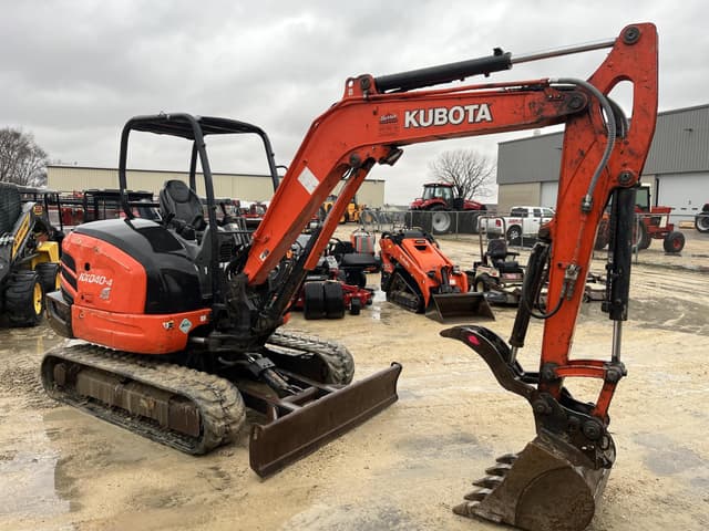 Image of Kubota KX040-4R1 equipment image 2