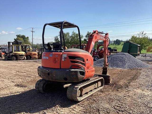 Image of Kubota KX040-4 equipment image 4