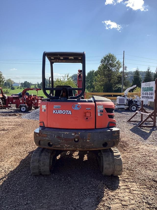 Image of Kubota KX040-4 equipment image 3