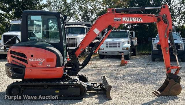 Image of Kubota KX040-4 equipment image 3