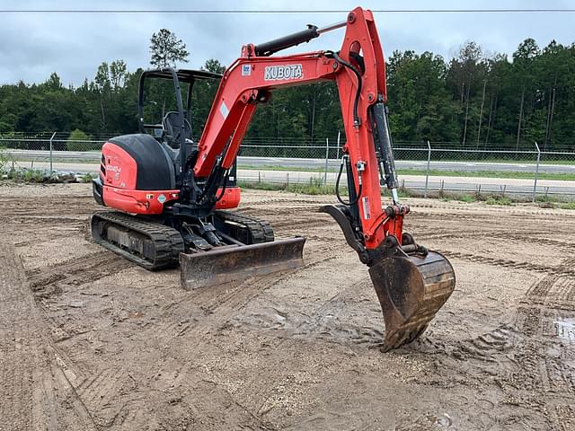 Image of Kubota KX040-4 equipment image 2