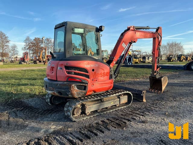 Image of Kubota KX040-4R3A equipment image 4