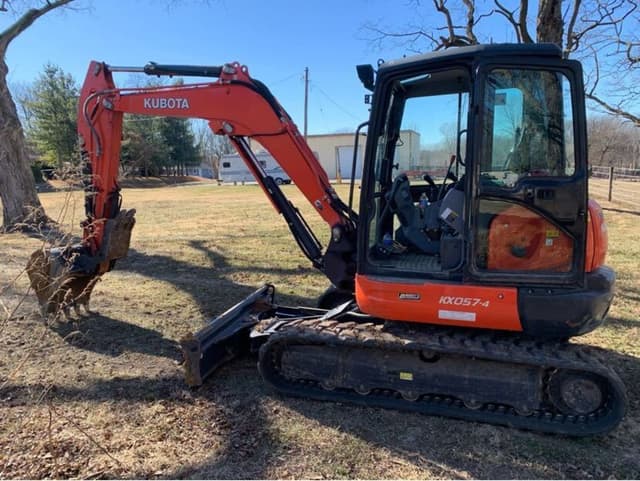 Image of Kubota KX057-4R3A equipment image 4
