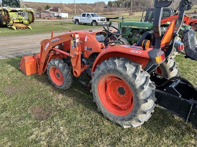 Image of Kubota L2501HST equipment image 1