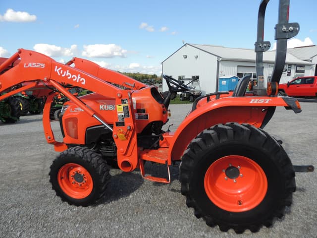 Image of Kubota L2501HST equipment image 1