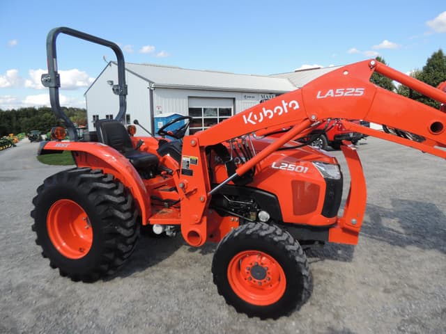 Image of Kubota L2501HST equipment image 3