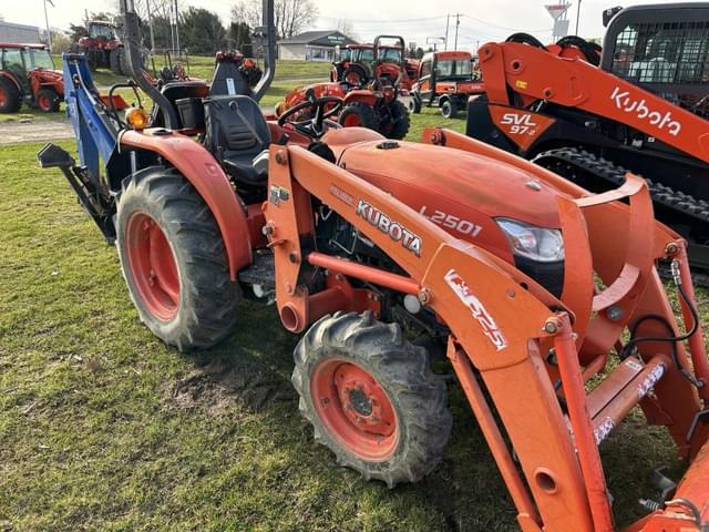 Image of Kubota L2501HST equipment image 1