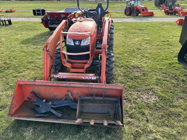 Image of Kubota L2501HST equipment image 2