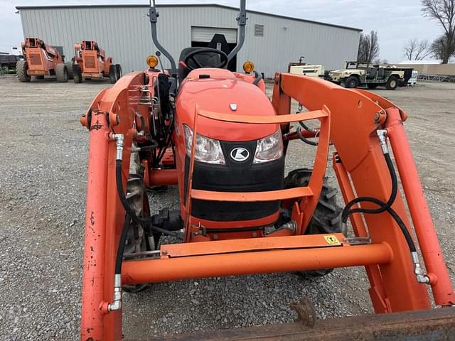 Image of Kubota L2501D equipment image 3