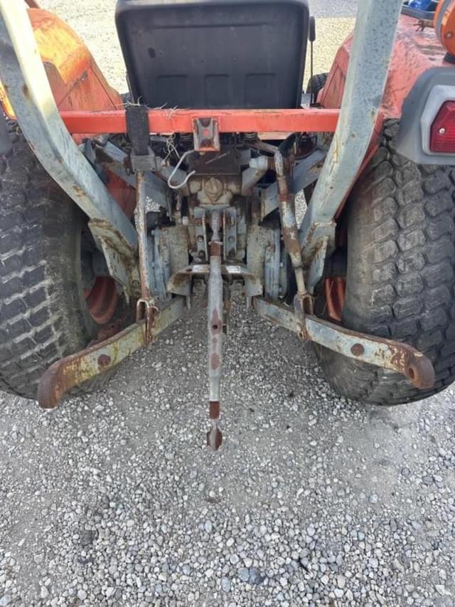 Image of Kubota L2800 equipment image 2
