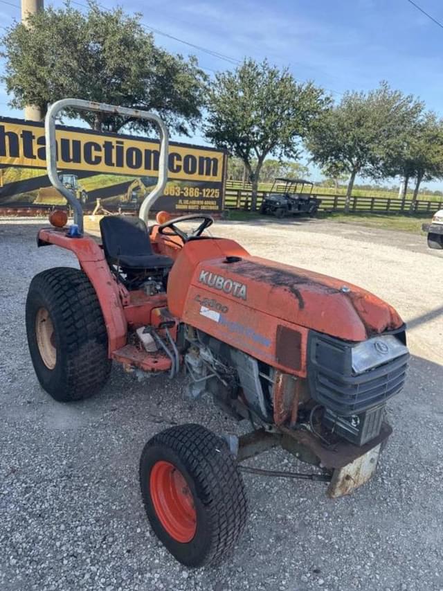 Image of Kubota L2800 equipment image 4