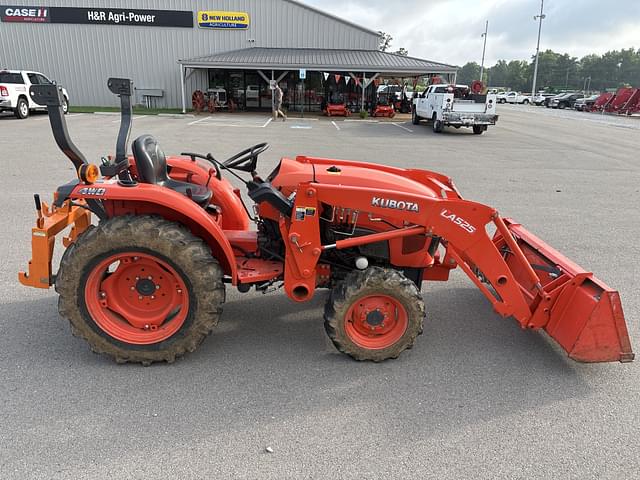 Image of Kubota L3901 equipment image 1
