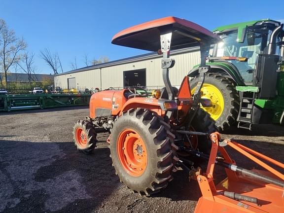 Image of Kubota L4701 equipment image 4