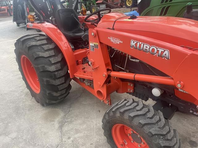 Image of Kubota L4701 equipment image 2