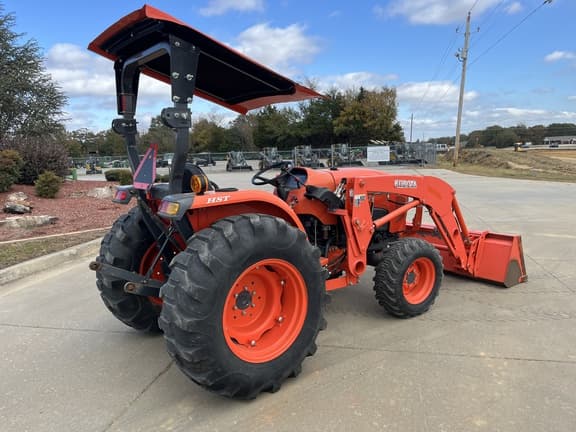 Image of Kubota L4701 equipment image 2