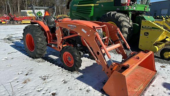 Image of Kubota L4701 equipment image 2