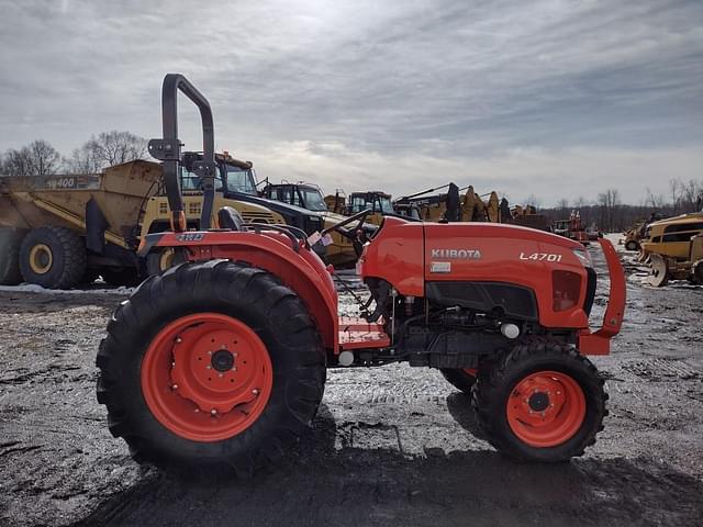 Image of Kubota L4701DT equipment image 2