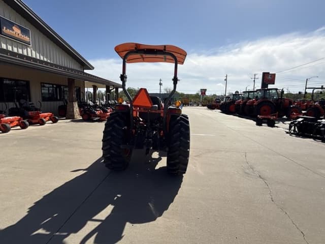 Image of Kubota L4701DT equipment image 1