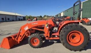 2017 Kubota L4701HST Equipment Image0