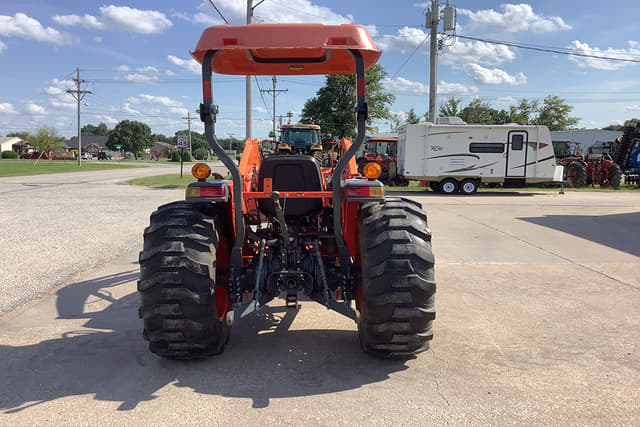 Image of Kubota L4701HST equipment image 3