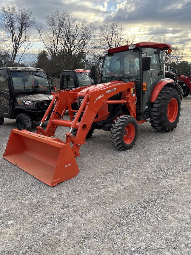 Image of Kubota L4760 equipment image 1