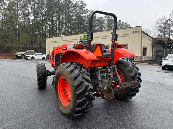 Image of Kubota M5-091 equipment image 4