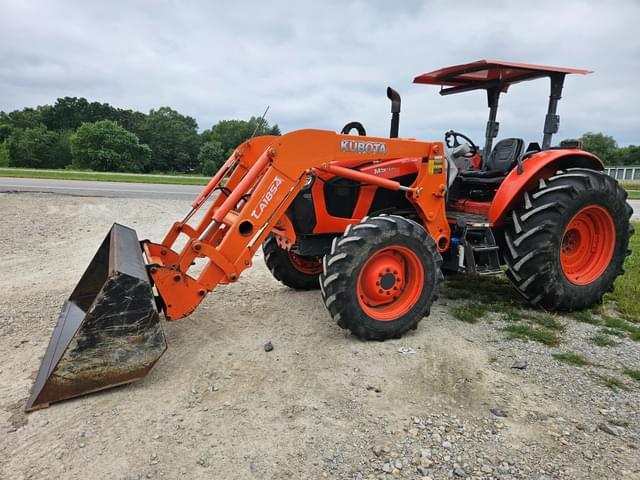 Image of Kubota M5-111 equipment image 4