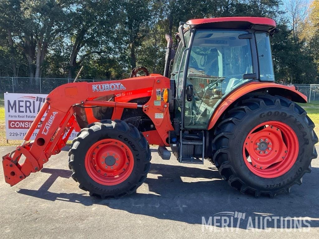 2017 Kubota M5-111 Equipment Image0