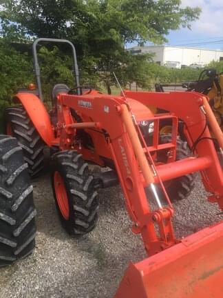 Image of Kubota M5660 equipment image 4