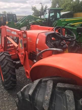 Image of Kubota M5660 equipment image 3