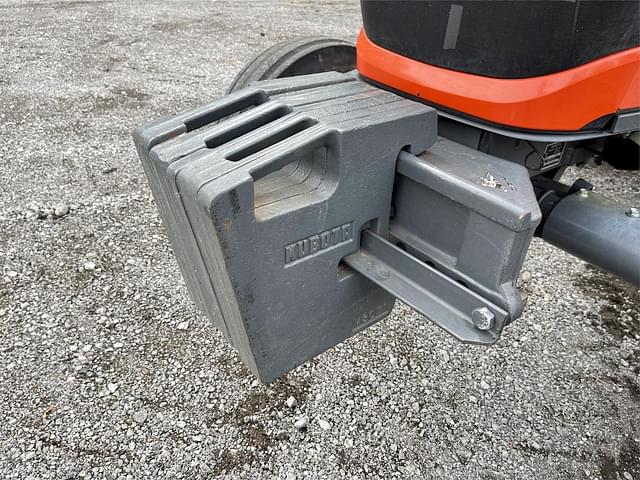 Image of Kubota M5660SU equipment image 3