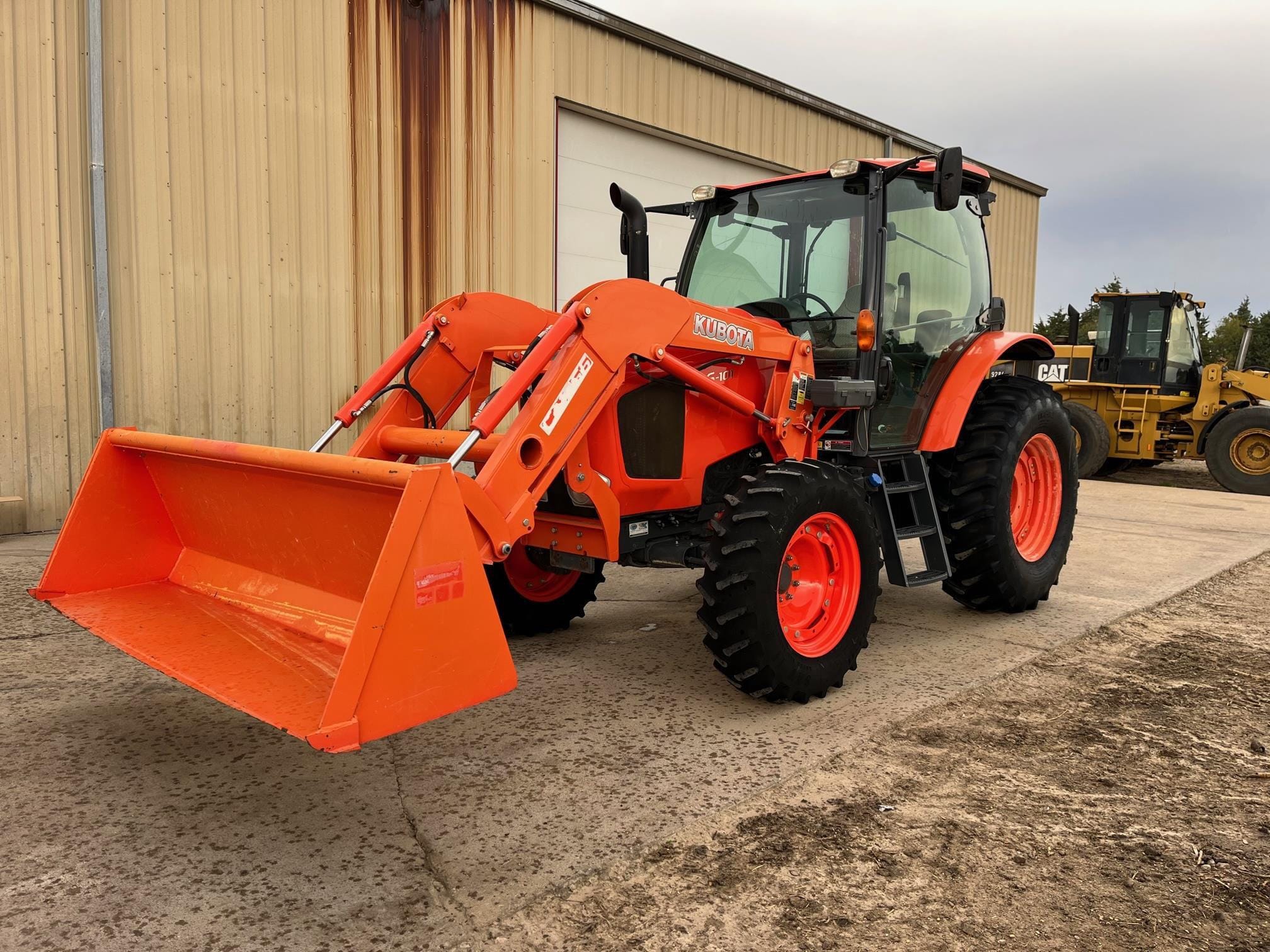 Main image Kubota M6-101